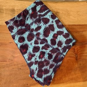 EUC KFT Laguna leopard